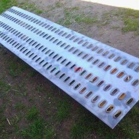 Blachy stalowe LOHR i blacha ryflowana aluminiowa